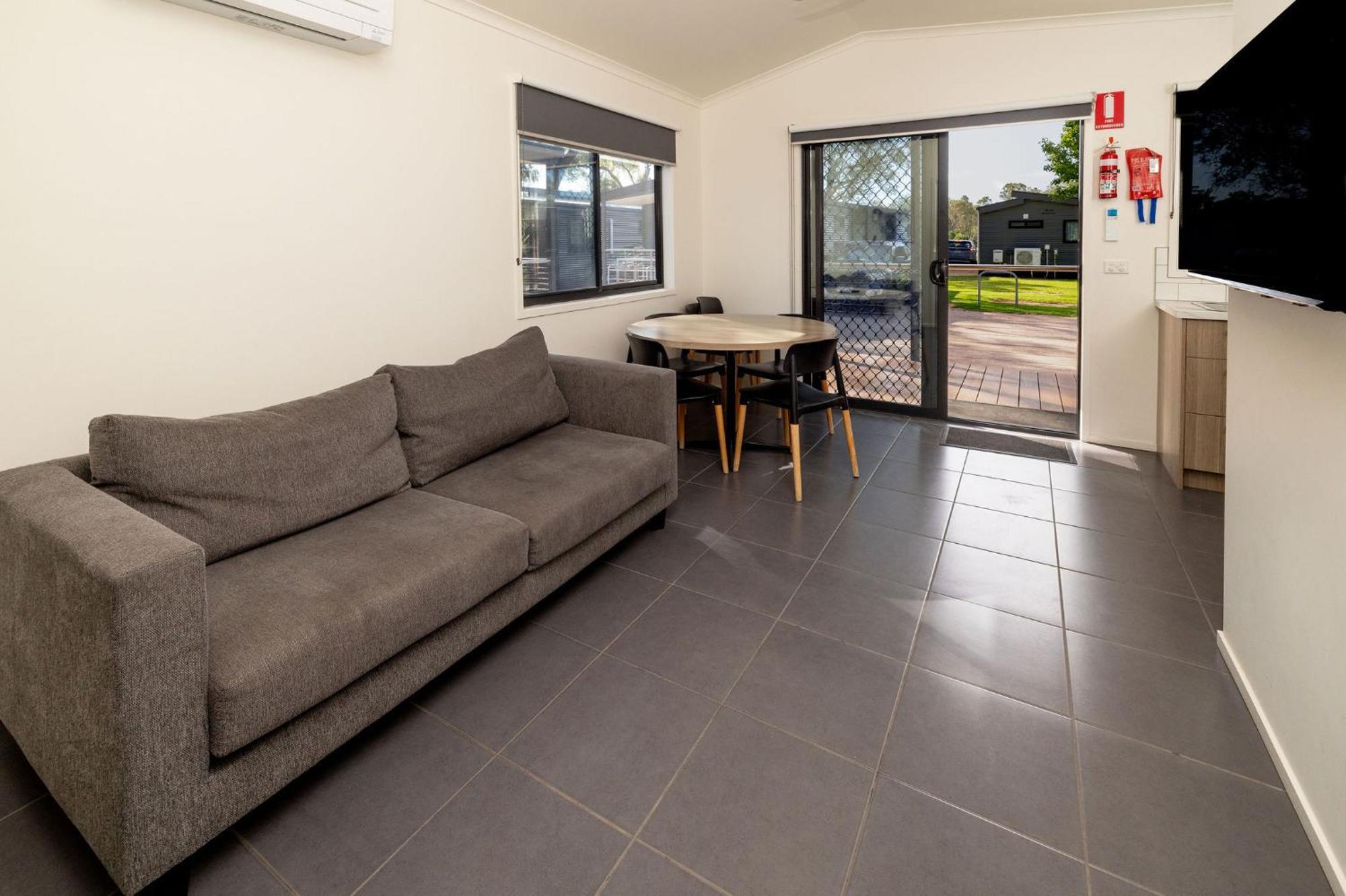 Big4 Renmark Riverfront Holiday Park Exterior foto