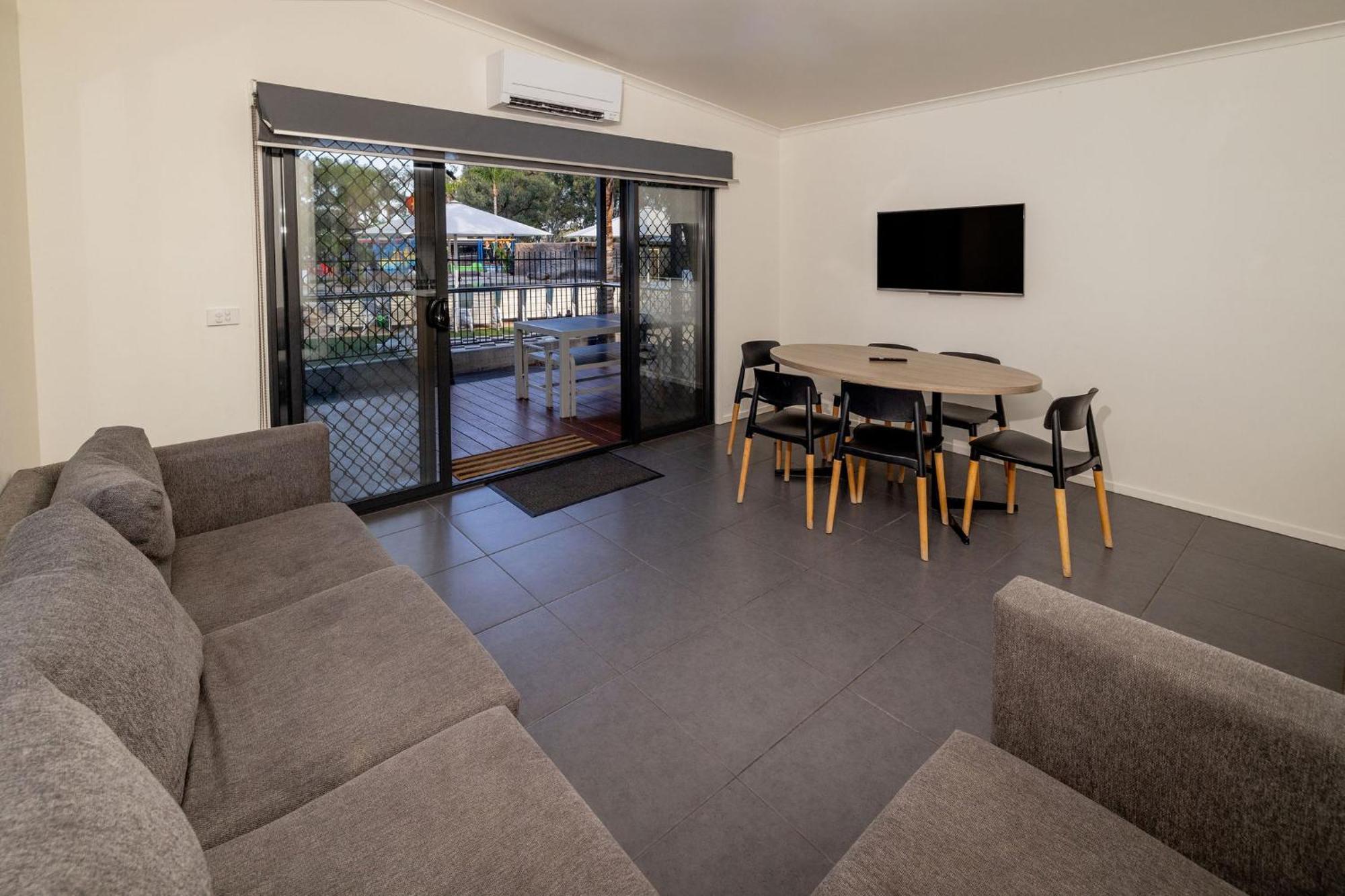Big4 Renmark Riverfront Holiday Park Exterior foto